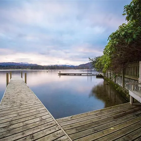 Villa Sleeps 8 With Wifi Ambleside